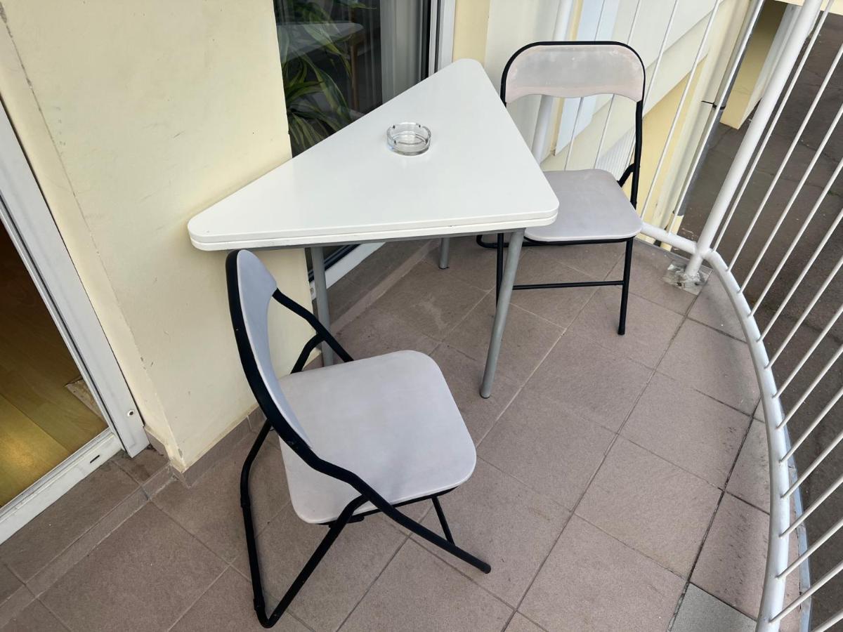 Belvarosi Apartman Eger Buitenkant foto