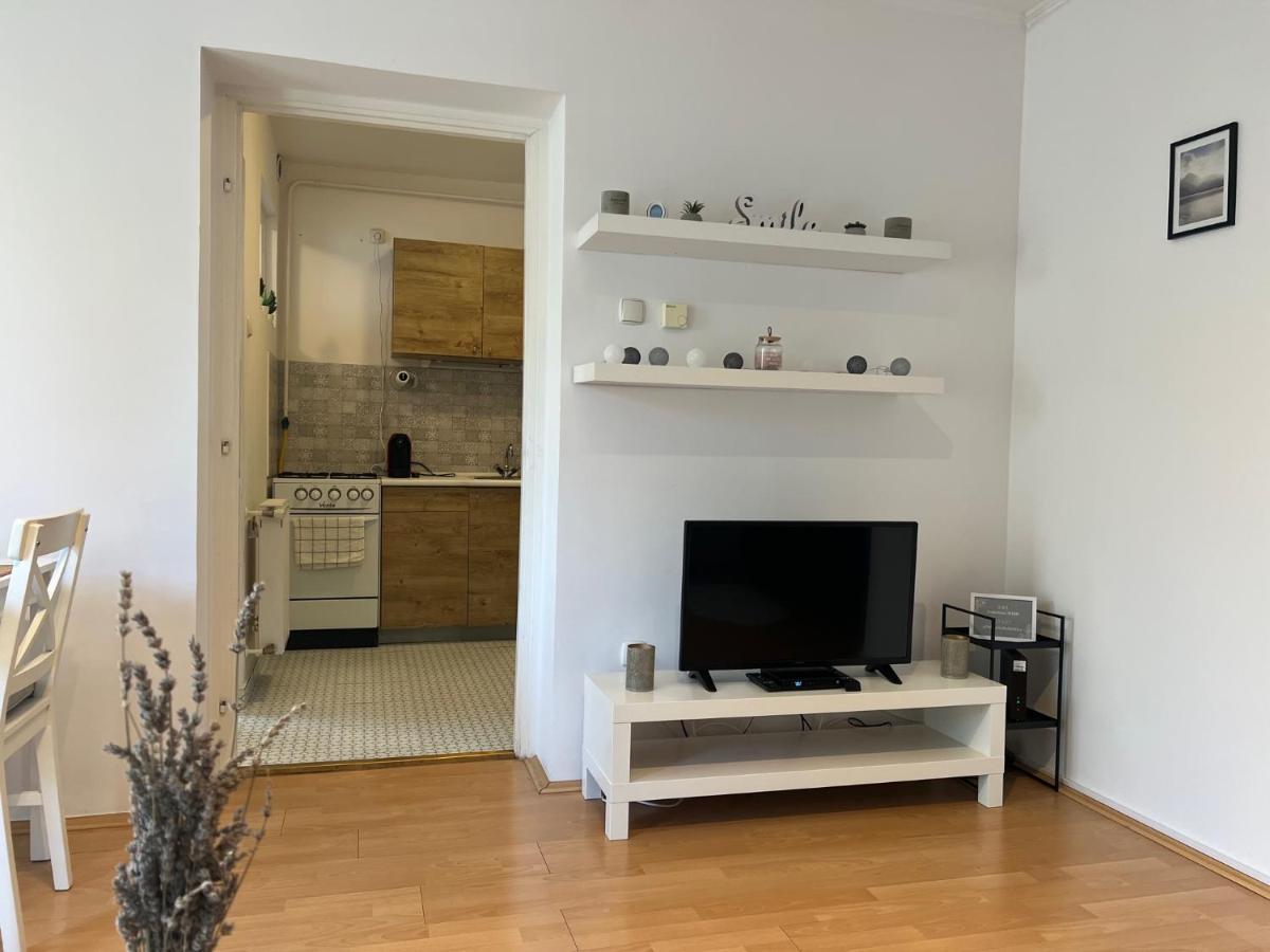Belvarosi Apartman Eger Buitenkant foto
