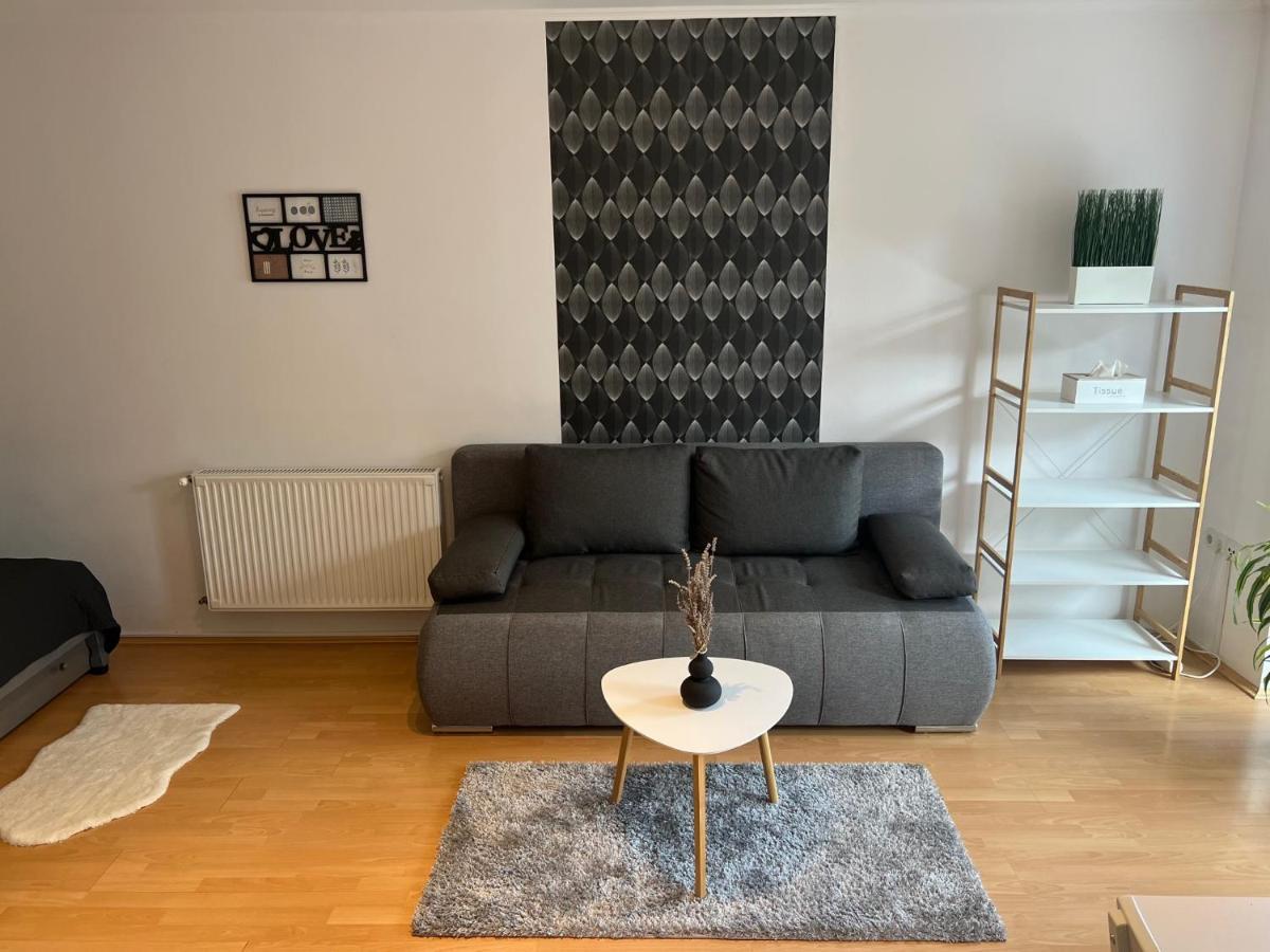 Belvarosi Apartman Eger Buitenkant foto
